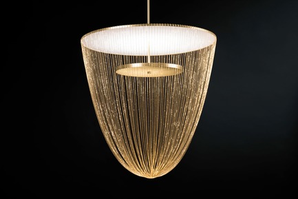 Press kit | 2110-06 - Press release | Stellar Design of Larose Guyon’s Céleste Captures the Spiritual Essence of Light - Larose Guyon - Lighting Design - Celeste Large - Brass - Photo credit: Larose Guyon