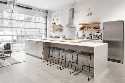 Dossier de presse | 1215-05 - Communiqué de presse | OATBOX, un design pour le bonheur de déjeuner. - ISSASTUDIO - Design d’intérieur commercial - La cuisine, zone de création - Crédit photo : Maxime Brouillet