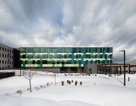 Dossier de presse | 755-06 - Communiqué de presse | Agrandissement du siège social de la Confédération des syndicats nationaux (CSN) - Consortium BGLA + NEUF architect(e)s - Architecture commerciale - Crédit photo : Stéphane Brügger