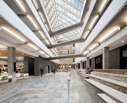 Dossier de presse | 755-06 - Communiqué de presse | Agrandissement du siège social de la Confédération des syndicats nationaux (CSN) - Consortium BGLA + NEUF architect(e)s - Architecture commerciale - Crédit photo : Stéphane Brügger