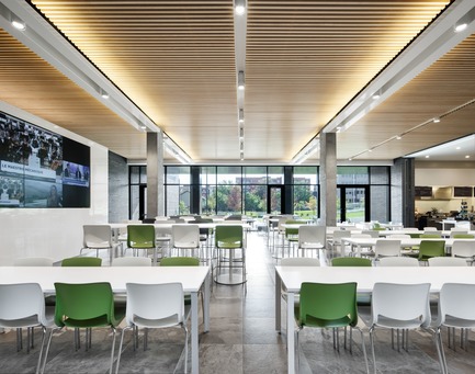 Dossier de presse | 755-06 - Communiqué de presse | Agrandissement du siège social de la Confédération des syndicats nationaux (CSN) - Consortium BGLA + NEUF architect(e)s - Architecture commerciale - Crédit photo : Stéphane Brügger
