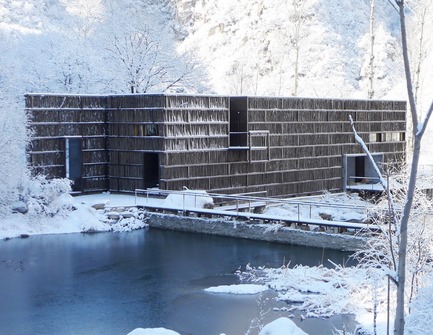 Dossier de presse | 1020-07 - Communiqué de presse | Les candidatures sont maintenant acceptées pour le Prix international de l’IRAC de 100 000$ qui récompense l’architecture transformatrice - L'Institut royal d'architecture du Canada - Concours - Liyuan Library, Beijing, Chine -&nbsp;&nbsp;Li Xiaodong - Gagnant&nbsp;2014&nbsp;   - Crédit photo : IRAC