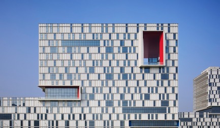 Press kit | 1456-04 - Press release | Tata Consultancy Services Software Development Campus Fosters Community and Celebrates Indian Culture - Yazdani Studio of CannonDesign - Commercial Architecture - Photo credit: Dave Burk Photography