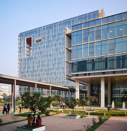 Press kit | 1456-04 - Press release | Tata Consultancy Services Software Development Campus Fosters Community and Celebrates Indian Culture - Yazdani Studio of CannonDesign - Commercial Architecture - Photo credit: Dave Burk Photography