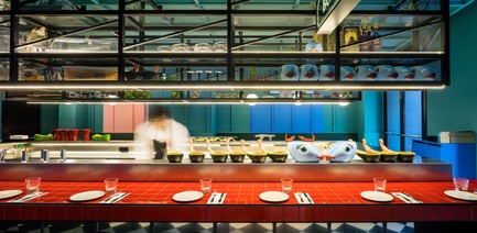 Dossier de presse | 3724-02 - Communiqué de presse | Las Chicas, Los Chicos y Los Maniquís Restaurant - EL EQUIPO CREATIVO - Design d’intérieur commercial - Crédit photo : Adrià Goula