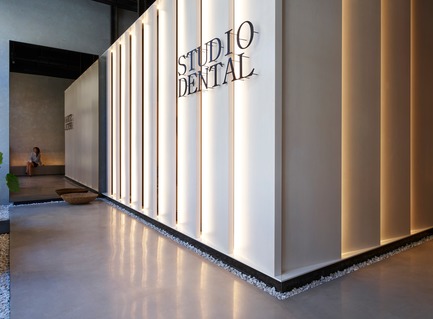 Press kit | 2757-08 - Press release | Montalba Architects’ Studio Dental IIWins 2019 AIA Institute Honor Award for Interior Architecture - Montalba Architects - Commercial Architecture - The lantern concept both contains and expands the sense of the space's scale, while enveloping the working dental spaces within it.&nbsp; - Photo credit: Kevin Scott