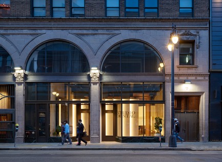 Press kit | 2757-08 - Press release | Montalba Architects’ Studio Dental IIWins 2019 AIA Institute Honor Award for Interior Architecture - Montalba Architects - Commercial Architecture - <br> The 1,400 square foot dental office projects a gallery-like environment from the street due to the conceptual 'lantern' that offers a sense of scale, luminescent and transparency. &nbsp;<br> - Photo credit: Kevin Scott