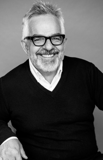 Dossier de presse | 887-04 - Communiqué de presse | Le Festival International du Film sur l’Art lance FIFAConnexions - LE FESTIVAL INTERNATIONAL DU FILM SUR L’ART - Évènement + Exposition - L'architecte Gilles Saucier,&nbsp;MOAQ, MOAA, MAIBC, FIRAC, MAAPQ, MCBDCA - Crédit photo : Justine Latour.