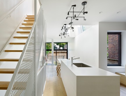Press kit | 2942-01 - Press release | Updating Toronto's Existing Housing Stock - Reigo & Bauer - Residential Architecture - Photo credit: Tom Arban<br>