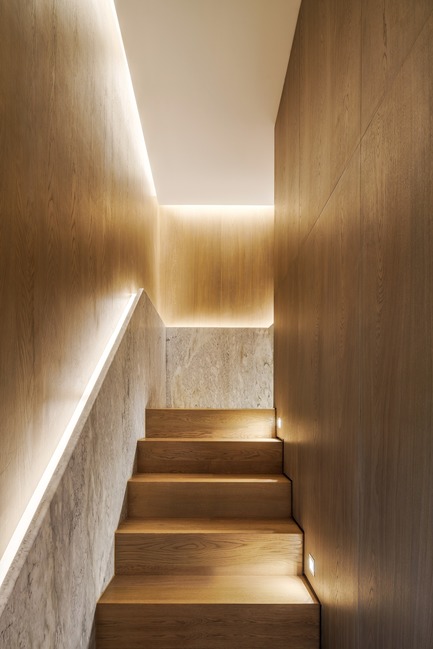 Press kit | 2718-01 - Press release | Jing'an Prime Land - Mason Studio - Residential Interior Design -    Townhouse B: central staircase<br>  - Photo credit: Seth Powers