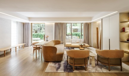 Press kit | 2718-01 - Press release | Jing'an Prime Land - Mason Studio - Residential Interior Design -    Townhouse A: living room with view to terrace  - Photo credit: Seth Powers