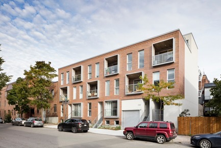Dossier de presse | 1676-02 - Communiqué de presse | Le Jardinier - ADHOC architectes - Architecture résidentielle - Façade avant - Crédit photo : Maxime Brouillet