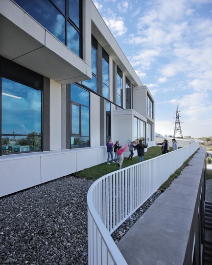 Dossier de presse | 3807-01 - Communiqué de presse | Ayb Middle School - Storaket Architectural Studio - Architecture institutionnelle - Crédit photo : Sona Manukyan &amp; Ani Avagyan&nbsp;