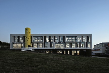 Dossier de presse | 3807-01 - Communiqué de presse | Ayb Middle School - Storaket Architectural Studio - Architecture institutionnelle - Crédit photo : Sona Manukyan &amp; Ani Avagyan&nbsp;