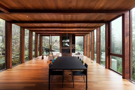 Press kit | 720-13 - Press release | Residence "Dans l'Escarpement" - yh2 - Residential Architecture - Photo credit: Maxime Brouillet