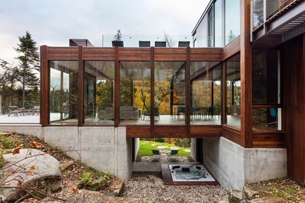 Press kit | 720-13 - Press release | Residence "Dans l'Escarpement" - yh2 - Residential Architecture - Photo credit: Maxime Brouillet