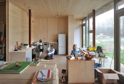 Dossier de presse | 3293-02 - Communiqué de presse | Oosterwold Co-living Complex - bureau SLA & Zakenmaker - Architecture résidentielle - Each interior is different   - Crédit photo : Filip Dujardin