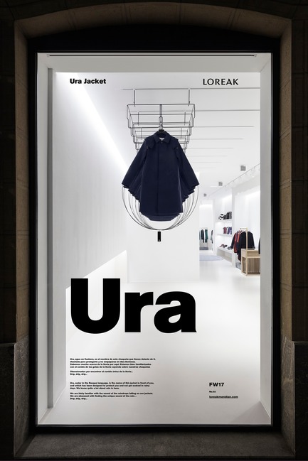 Press kit | 3754-01 - Press release | Ura Window Display - JA! Studio - Commercial Interior Design - Window Installation storefront view - Photo credit: Pablo Axpe