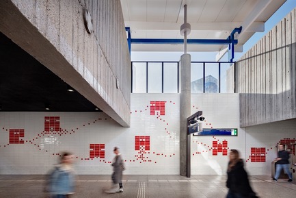 Dossier de presse | 3271-01 - Communiqué de presse | Metro Oostlijn - GROUP A - Architecture institutionnelle - Graphic layer, Sparklerweg - Crédit photo : Digidaan, Amsterdam