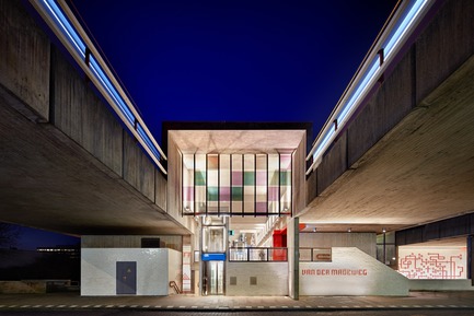 Dossier de presse | 3271-01 - Communiqué de presse | Metro Oostlijn - GROUP A - Architecture institutionnelle - Entrance, Van der Madeweg - Crédit photo : Digidaan, Amsterdam