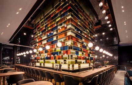 Dossier de presse | 1472-02 - Communiqué de presse | Hotel Andaz - Concrete Amsterdam - Design d’intérieur commercial - M'uniqo bar<br> - Crédit photo : Wouter van der Sar for concrete