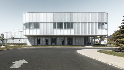 Dossier de presse | 774-10 - Communiqué de presse | L’Ordre des architectes du Québec dévoile les gagnants de ses Prix d’excellence en architecture 2019 - Ordre des architectes du Québec (OAQ) - Concours - BiblioDrummondville_ChevalierMorales - Crédit photo : Chevalier Morales Architectes