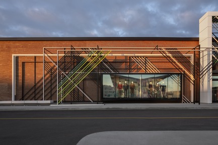 Dossier de presse | 774-10 - Communiqué de presse | L’Ordre des architectes du Québec dévoile les gagnants de ses Prix d’excellence en architecture 2019 - Ordre des architectes du Québec (OAQ) - Concours - SimonsGDC_LEMAYMICHAUD - Crédit photo :  Stéphane Groleau 