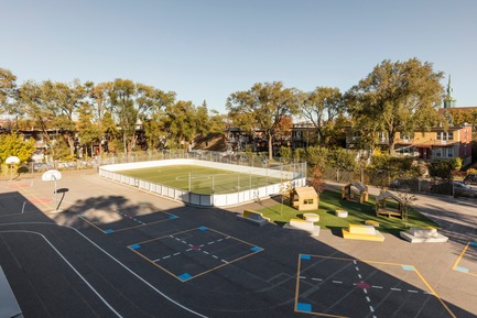 Press kit | 1299-03 - Press release | École Sainte-Anne - A new redesigned schoolyard - Taktik design - Institutional Architecture -  Overview 2 - Photo credit: Maxime Brouillet