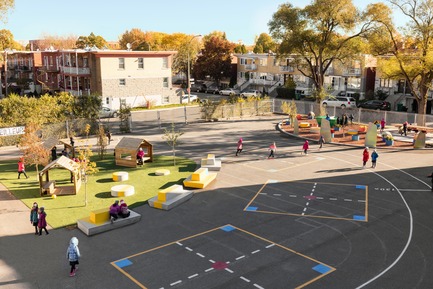 Press kit | 1299-03 - Press release | École Sainte-Anne - A new redesigned schoolyard - Taktik design - Institutional Architecture - Green area &amp; garden - Photo credit: Maxime Brouillet