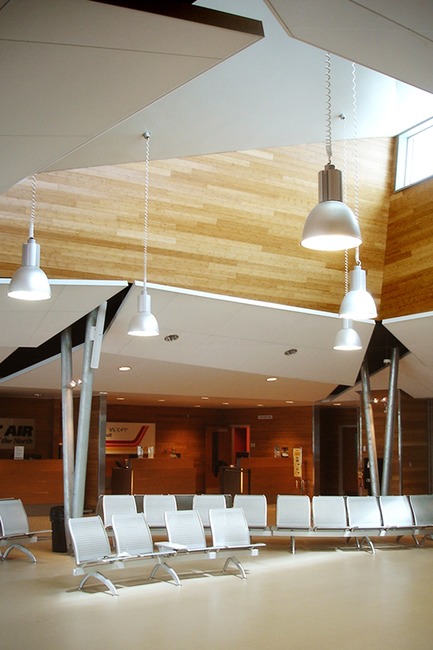 Dossier de presse | 612-14 - Communiqué de presse | Trois nouveaux directeurs nommés au sein d’EVOQ Architecture, assurant la pérennité de l’entreprise. - EVOQ Architecture - Architecture institutionnelle - Aérogare de Kuujjuaq - Crédit photo : EVOQ Architecture