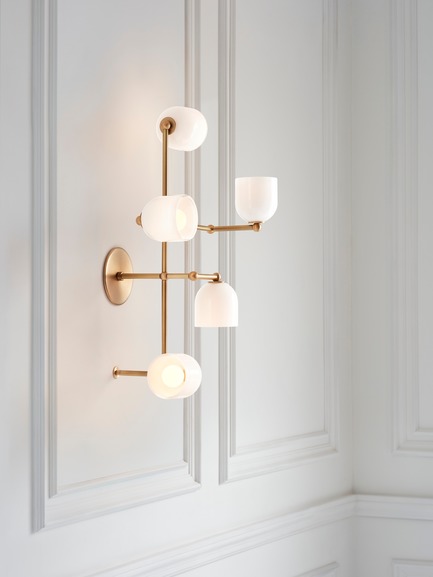 Press kit | 1665-03 - Press release | Lightmaker Studio Reimagines the Wall Sconce at ICFF 2019 in New York City - Lightmaker Studio - Lighting Design - Parallel - Photo credit: Lisa Petrole