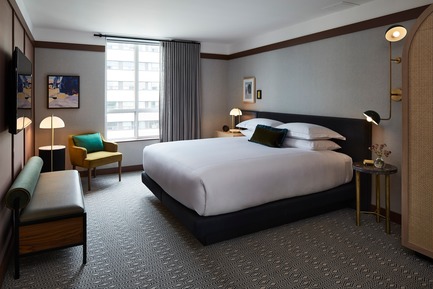 Press kit | 2718-02 - Press release | Kimpton Saint George Hotel - Mason Studio - Commercial Interior Design - Standard king guest room  - Photo credit: Naomi Finlay