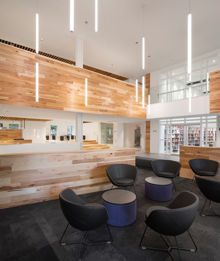 Press kit | 865-35 - Press release | Stimulate Idea Generation and Business Growth Through Well-Designed Collaborative Spaces - Lemay - Commercial Interior Design - Bishop’s University Learning Commons - Photo credit: Stephane Groleau