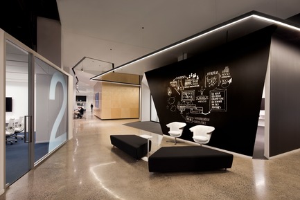 Press kit | 865-35 - Press release | Stimulate Idea Generation and Business Growth Through Well-Designed Collaborative Spaces - Lemay - Commercial Interior Design - Espace CDPQ - Photo credit: Claude-Simon Langlois