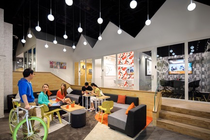 Dossier de presse | 3593-02 - Communiqué de presse | SOHO 3Q Coworking Spaces:the Story of Creating the First CoworkingSpaces in China - anySCALE Architecture Design - Design d’intérieur commercial - SOHO 3Q DANLING  - Crédit photo : Jerry Yin