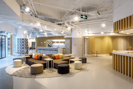 Dossier de presse | 3593-02 - Communiqué de presse | SOHO 3Q Coworking Spaces:the Story of Creating the First CoworkingSpaces in China - anySCALE Architecture Design - Design d’intérieur commercial - SOHO 3Q GALAXY SOHO  - Crédit photo :  Jerry Yin 