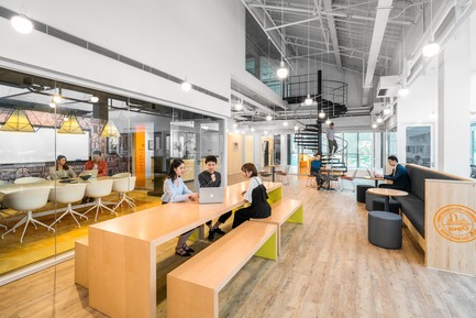 Dossier de presse | 3593-02 - Communiqué de presse | SOHO 3Q Coworking Spaces:the Story of Creating the First CoworkingSpaces in China - anySCALE Architecture Design - Design d’intérieur commercial -  SOHO 3Q FUXING PLAZA C  - Crédit photo : CreatAR