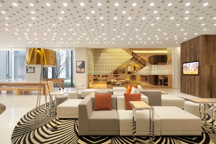 Dossier de presse | 3593-02 - Communiqué de presse | SOHO 3Q Coworking Spaces:the Story of Creating the First CoworkingSpaces in China - anySCALE Architecture Design - Design d’intérieur commercial - SOHO 3Q BUND  - Crédit photo : Xia Zhi