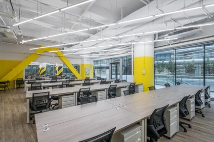 Dossier de presse | 3593-02 - Communiqué de presse | SOHO 3Q Coworking Spaces:the Story of Creating the First CoworkingSpaces in China - anySCALE Architecture Design - Design d’intérieur commercial -  SOHO 3Q SKY  - Crédit photo :  SOHO China 