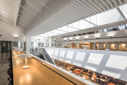 Dossier de presse | 3593-02 - Communiqué de presse | SOHO 3Q Coworking Spaces:the Story of Creating the First CoworkingSpaces in China - anySCALE Architecture Design - Design d’intérieur commercial - SOHO 3Q FUXING PLAZA E&nbsp;&nbsp; - Crédit photo : Jerry Yin