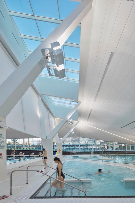 Press kit | 1615-05 - Press release | The Illuminating Engineering Society of BC announces its 2019 ‘Vision Award’ recipients - IESBC - Lighting Design - UBC’s Aquatic Centre (AES Engineering) located in Vancouver, BC received an Award of Merit for Interior Lighting Design.&nbsp; - Photo credit: Ema Peter, Shai Gil