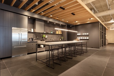 Dossier de presse | 846-29 - Communiqué de presse | Céragrès s’installe à Laval et ouvre les portes de son plus grand atelier-boutique au Canada - Céragrès - Design d’intérieur commercial - Crédit photo : Céragrès