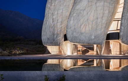 Press kit | 907-07 - Press release | RAIC Shortlist - Bahá’í Temple of South America - Hariri Pontarini Architects - Competition - Illuminated Temple - Photo credit: doublespace photography
