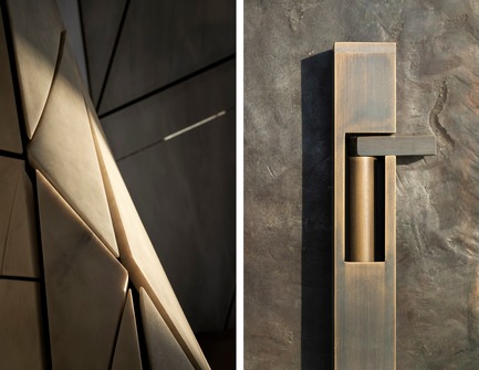 Press kit | 907-07 - Press release | RAIC Shortlist - Bahá’í Temple of South America - Hariri Pontarini Architects - Competition - Exterior Glass and Handle Detail - Photo credit:  Left: Sebastián Wilson León, Right: doublespace photography 