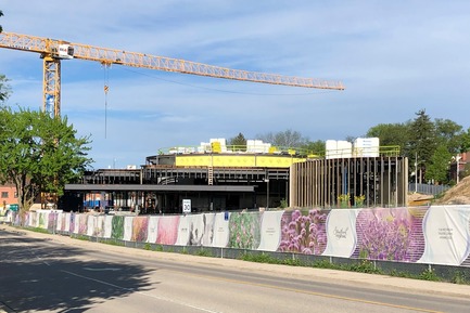 Press kit | 907-08 - Press release | Topping-Off Ceremony at the Tom Patterson Theatre for the Stratford Festival - Hariri Pontarini Architects - Event + Exhibition - Theatre Entrance Construction - Photo credit: Hariri Pontarini Architects