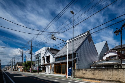Dossier de presse | 3544-01 - Communiqué de presse | Tomioka Chamber of Commerce and Industry - Tezuka Architects - Architecture institutionnelle - Crédit photo : Katsuhisa Kida/FOTOTECA