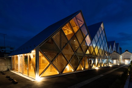 Dossier de presse | 3544-01 - Communiqué de presse | Tomioka Chamber of Commerce and Industry - Tezuka Architects - Architecture institutionnelle - Crédit photo : Katsuhisa Kida/FOTOTECA