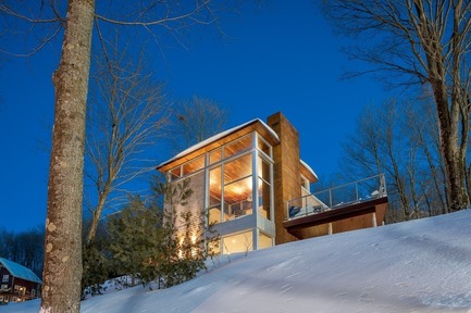 Dossier de presse | 1536-01 - Communiqué de presse | La Poudreuse - Luc Plante architecture + design - Architecture résidentielle - La Poudreuse - Crédit photo : Jean-Guy Lambert photographe