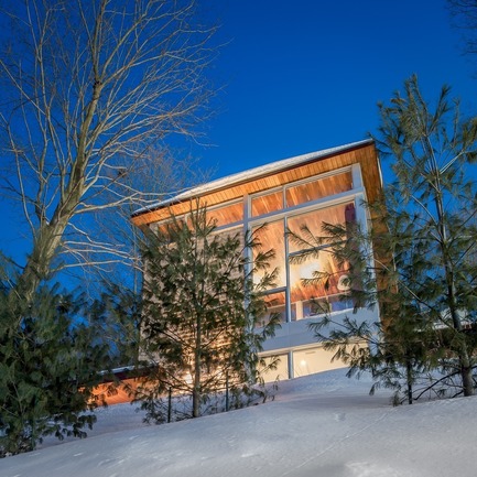 Dossier de presse | 1536-01 - Communiqué de presse | La Poudreuse - Luc Plante architecture + design - Architecture résidentielle - La Poudreuse - Crédit photo : Jean-Guy Lambert photographe