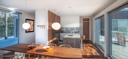 Dossier de presse | 1536-01 - Communiqué de presse | La Poudreuse - Luc Plante architecture + design - Architecture résidentielle - La Poudreuse - Crédit photo : Jean-Guy Lambert photographe